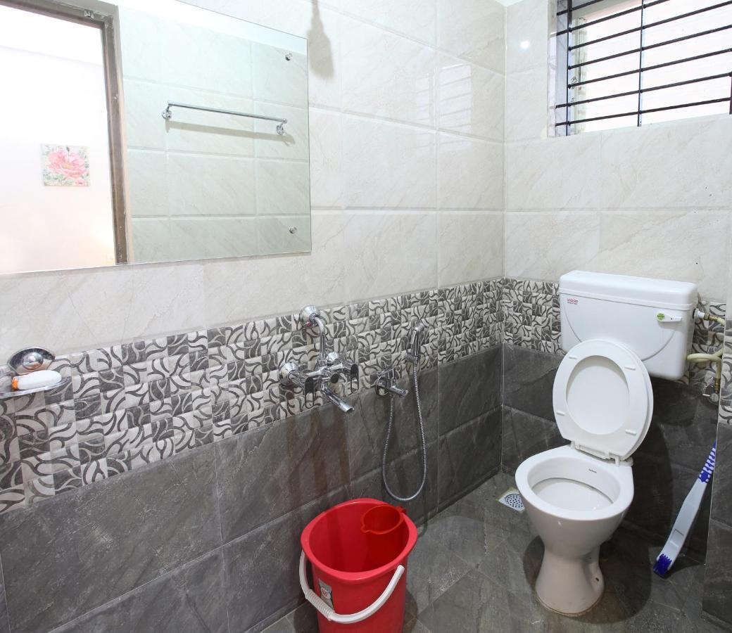 Qualtems Guest House-With Ac Options Bangalore Exterior foto