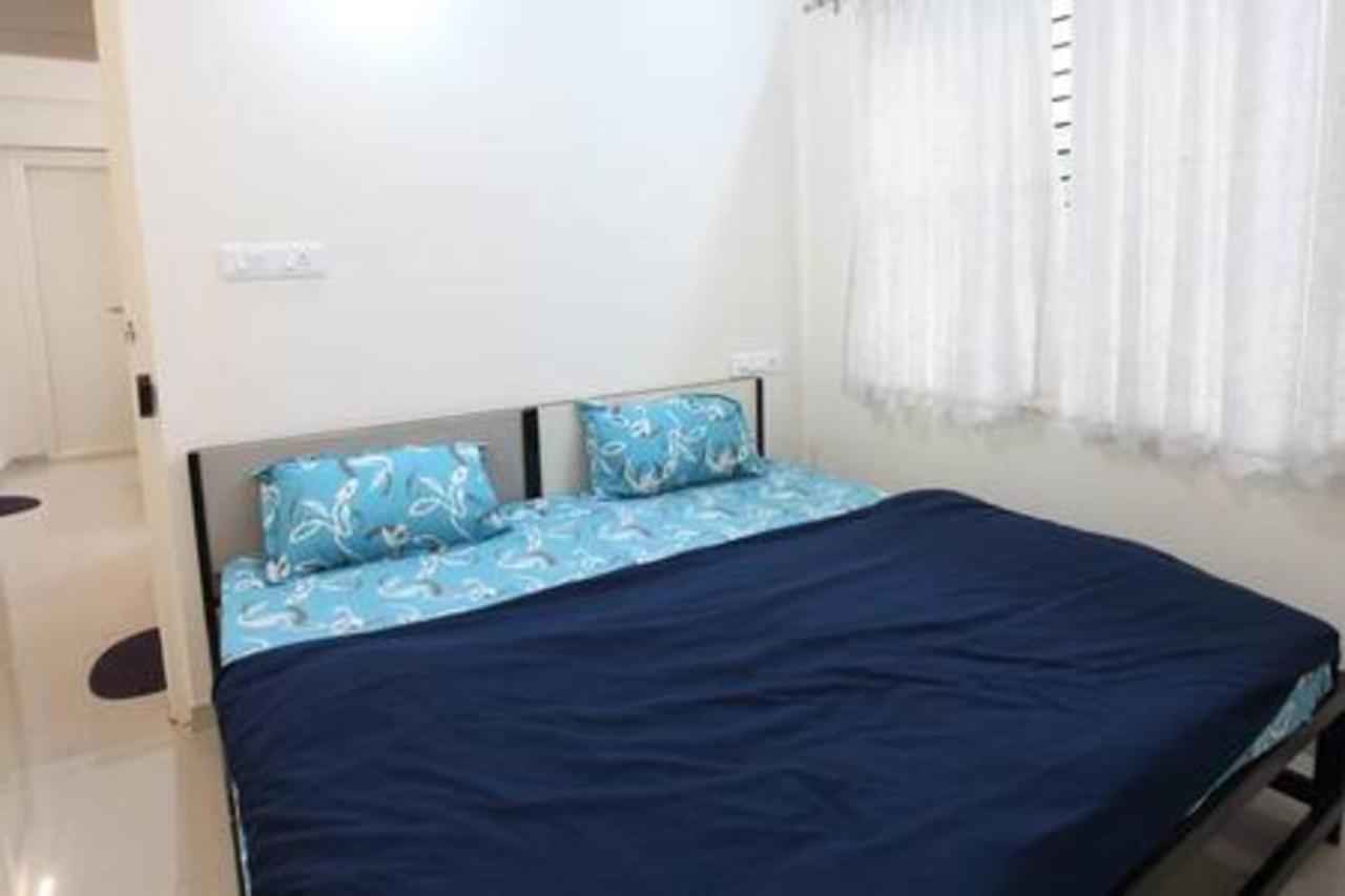 Qualtems Guest House-With Ac Options Bangalore Exterior foto